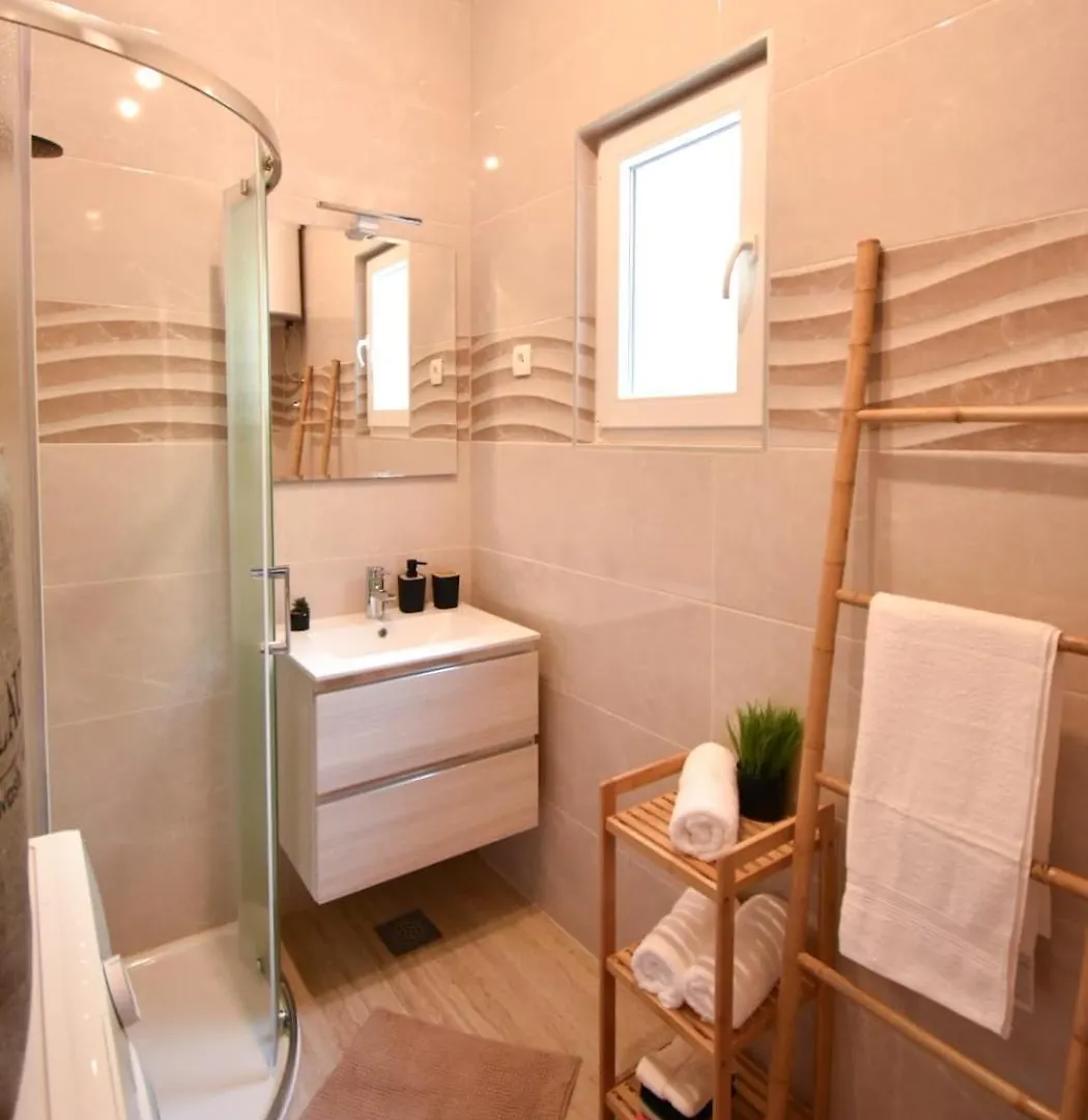 Apartmán Pool House Bruno Nin 0*,  Chorvatsko